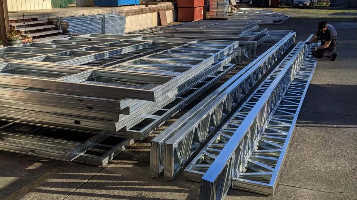 Stacked custom steel truss assemblies